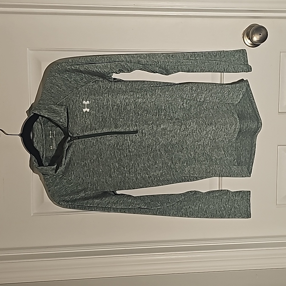 Under Armour Women's Quarter Zip Small